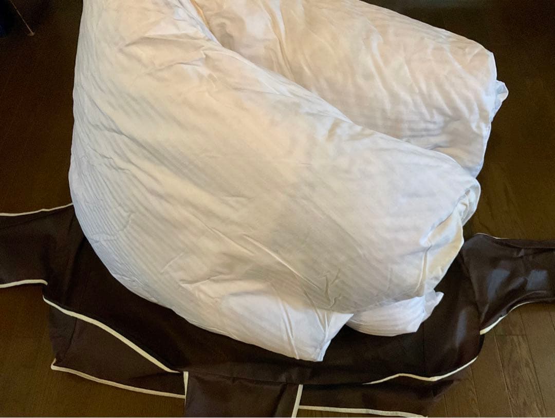 日本製　羽毛ふとん　掛け布団　ダブルサイズ　カバーと収納ケース付き