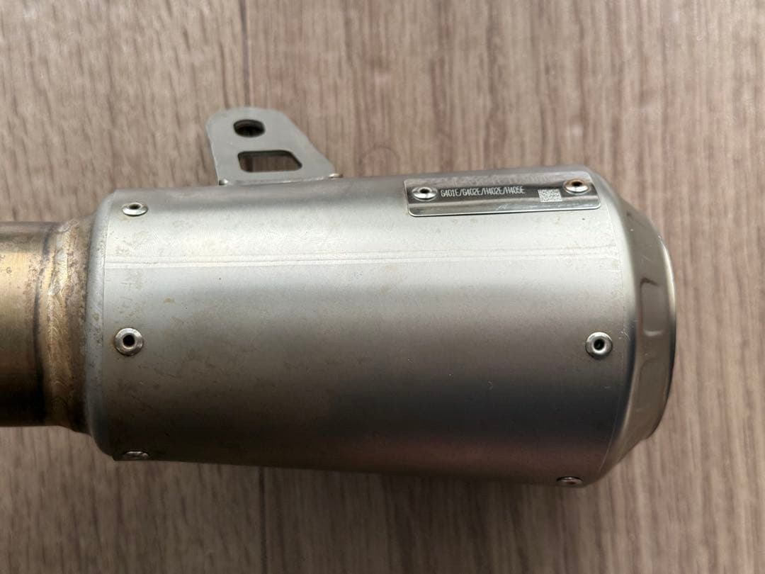 アクラポビッチ YZF-R3 マフラー