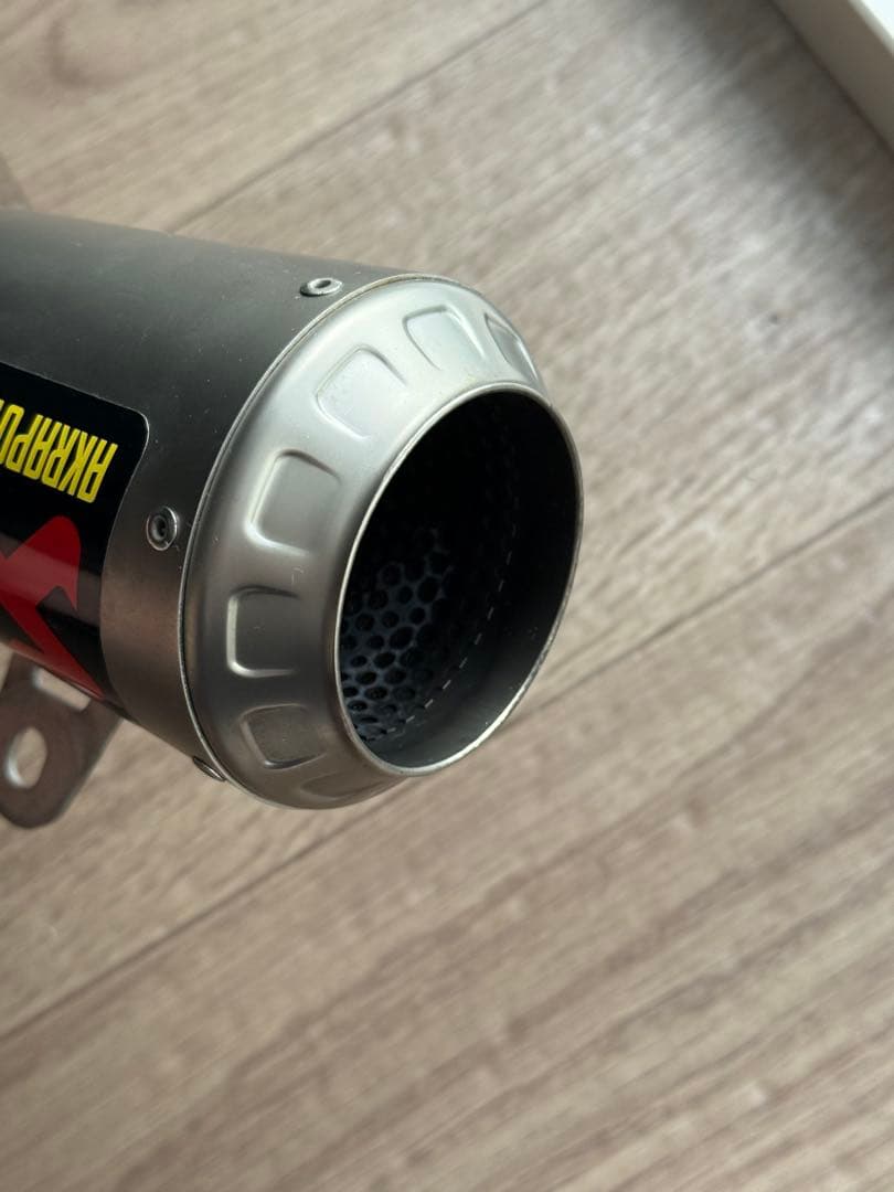 アクラポビッチ YZF-R3 マフラー