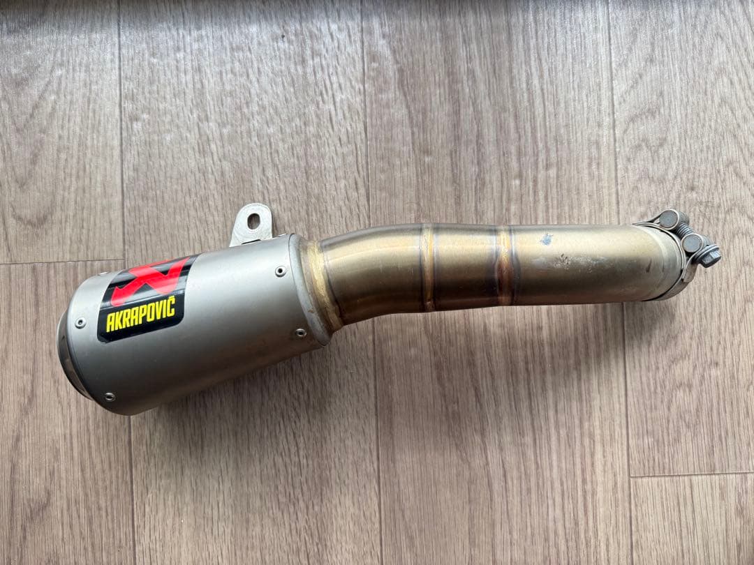 アクラポビッチ YZF-R3 マフラー
