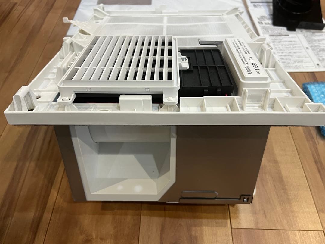 新品　TOTOビルドイン浴室乾燥機