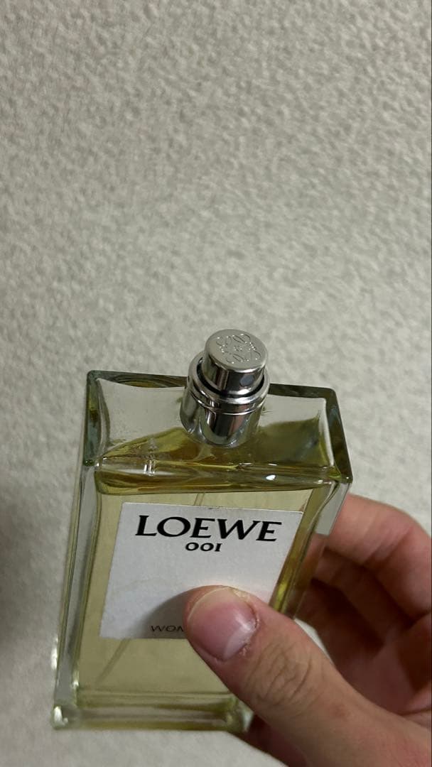 ロエベ 001 ウーマン100ml オードパルファン　(最終値下げ)