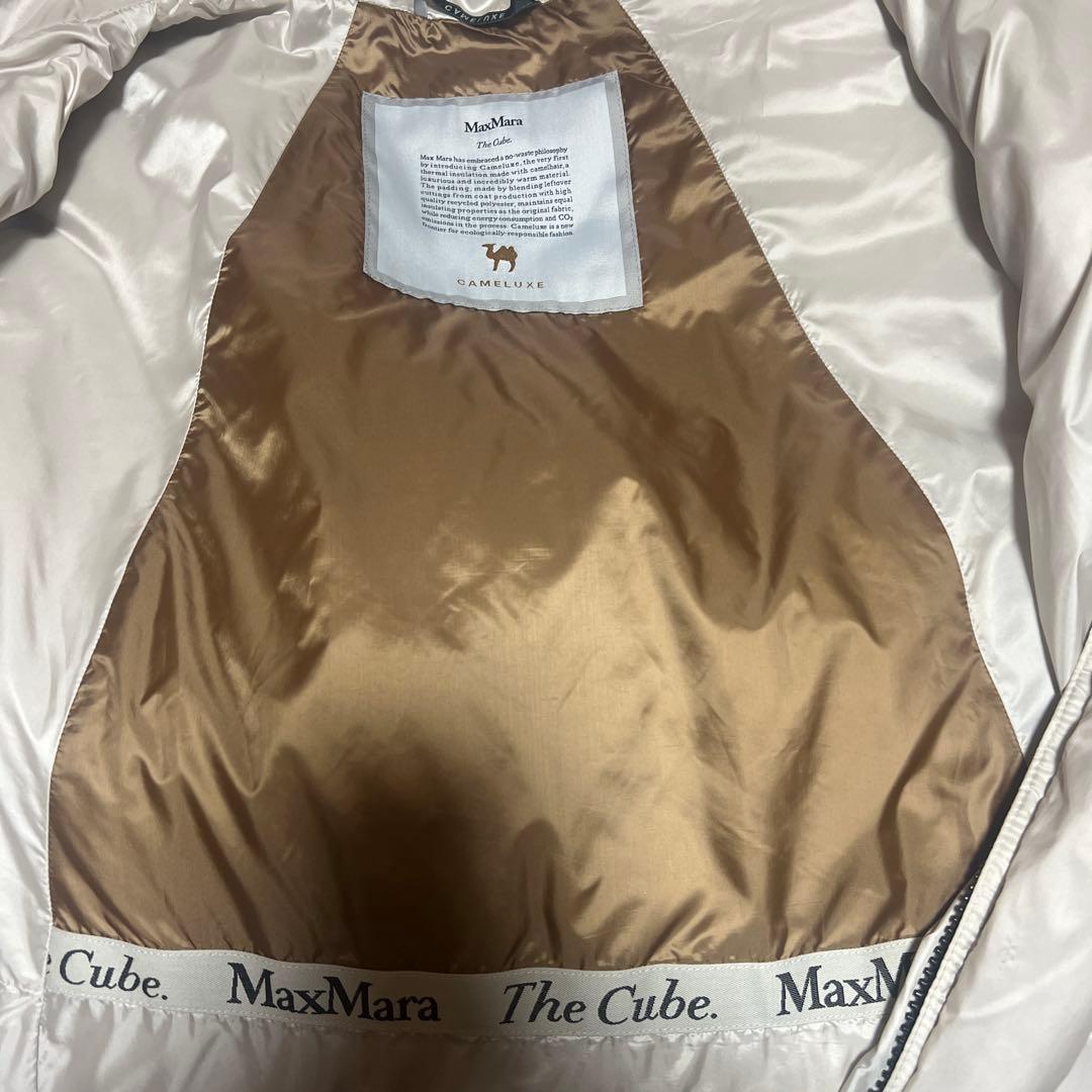 マックスマーラ　キャメルクス　オフホワイト フード付きダウンベストロング丈