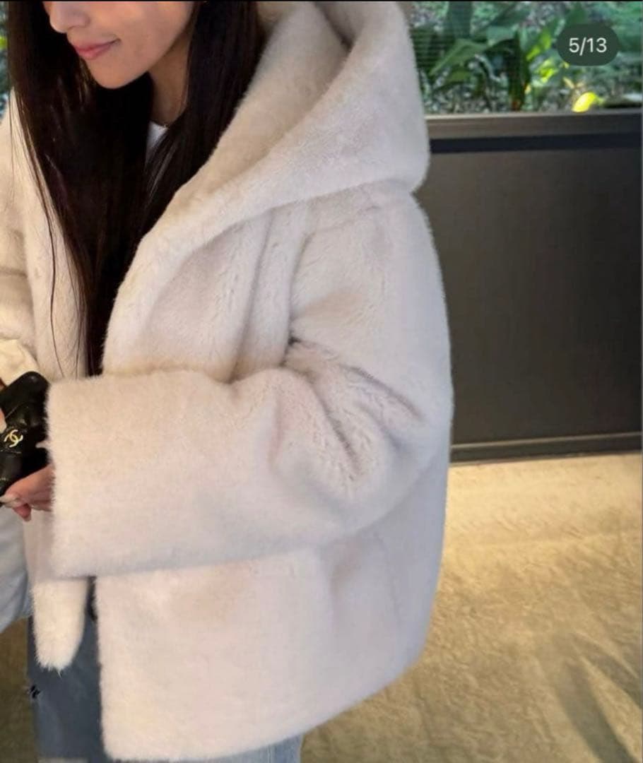 最終値下げ【新品未使用/タグ付き】CARLA / エコファーフードコート