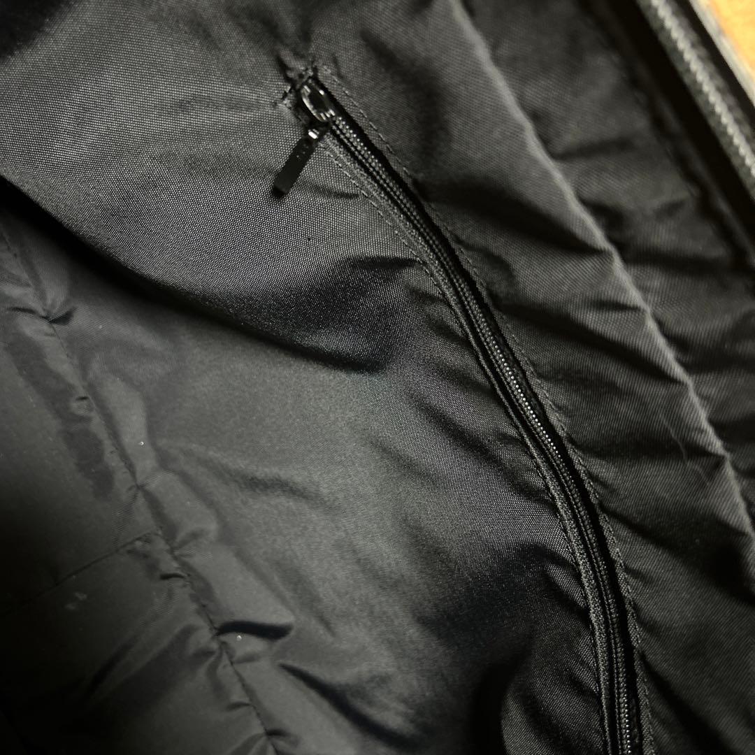 日本製 JRA 公認 品質保証パイソン本革　書類バック　A4可能　ビジネスバック