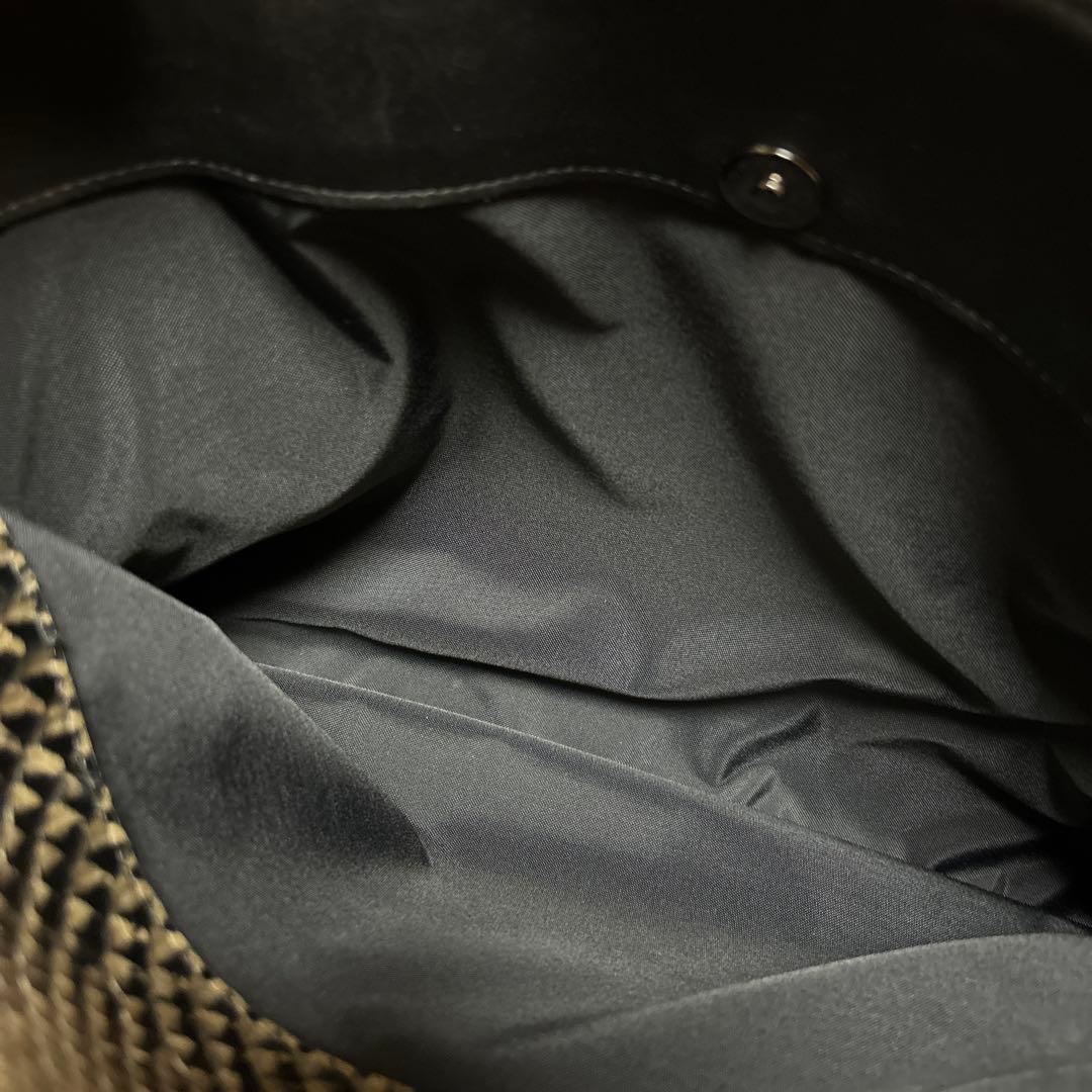 日本製 JRA 公認 品質保証パイソン本革　書類バック　A4可能　ビジネスバック