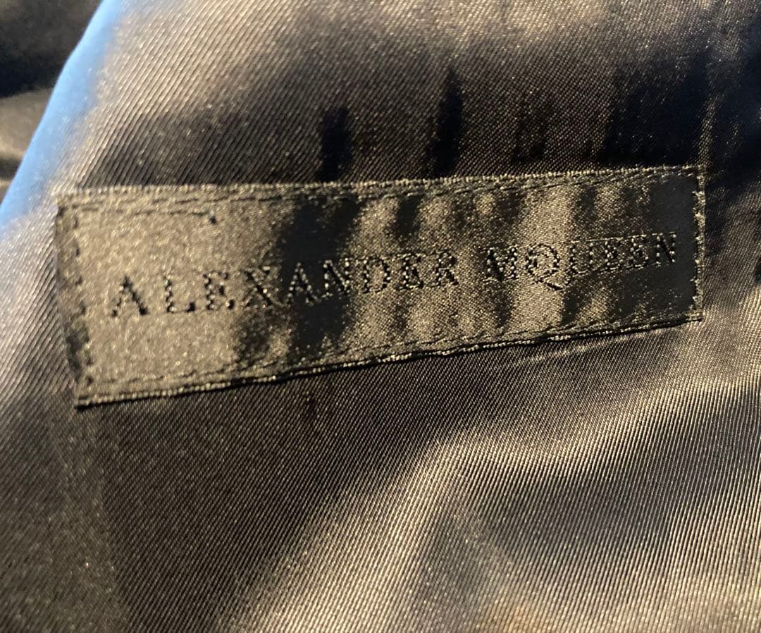 けこ【Alexander McQueen】 夏物ダークストライプ スーツ