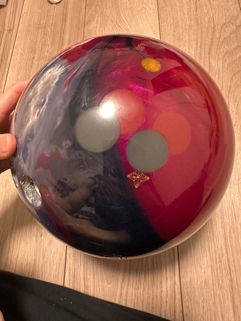 アテンションスター　15ポンド ストーム　サムレス　ボウリング　ボール