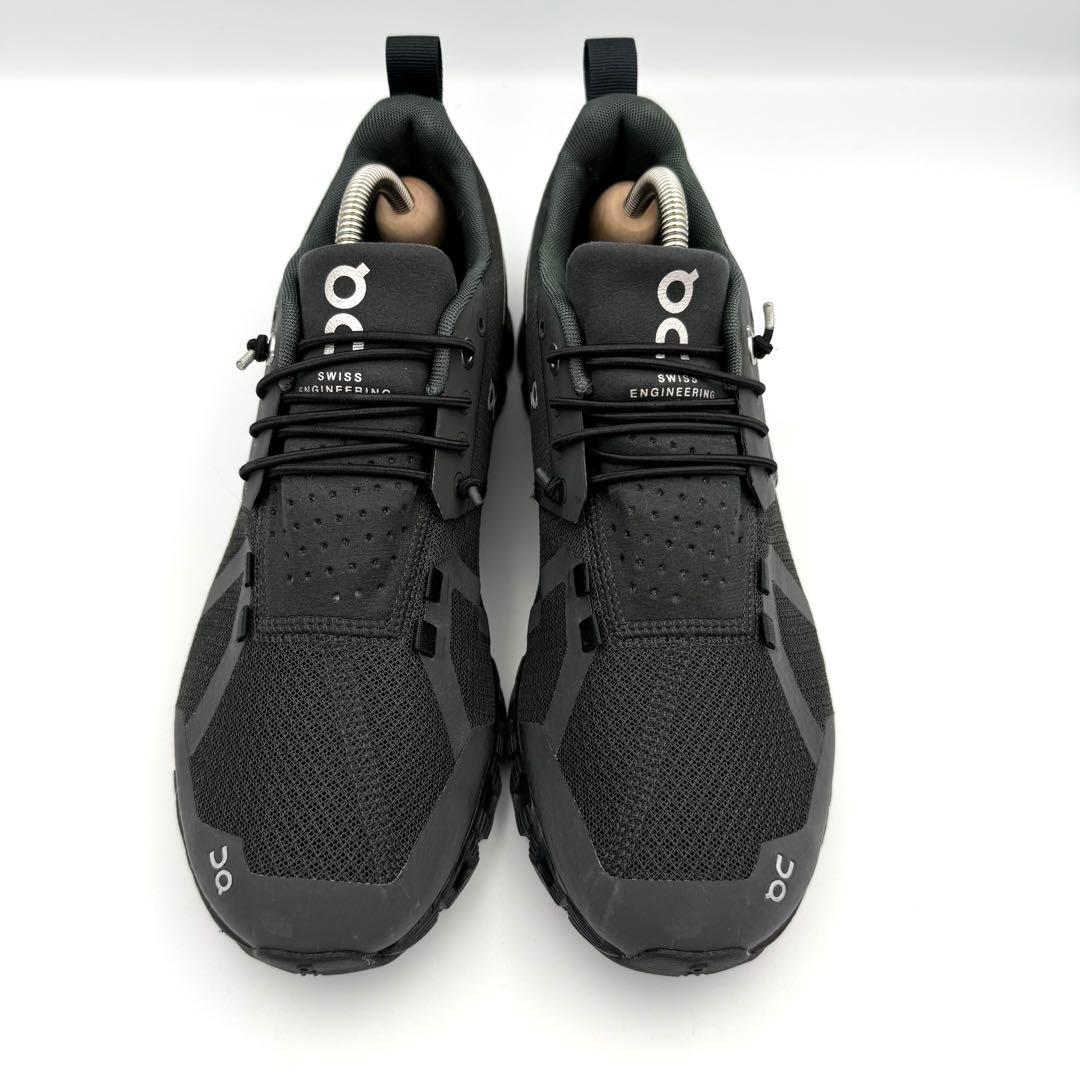 【極美品】オン クラウド ウォータープルーフ BLACK 軽量スニーカー