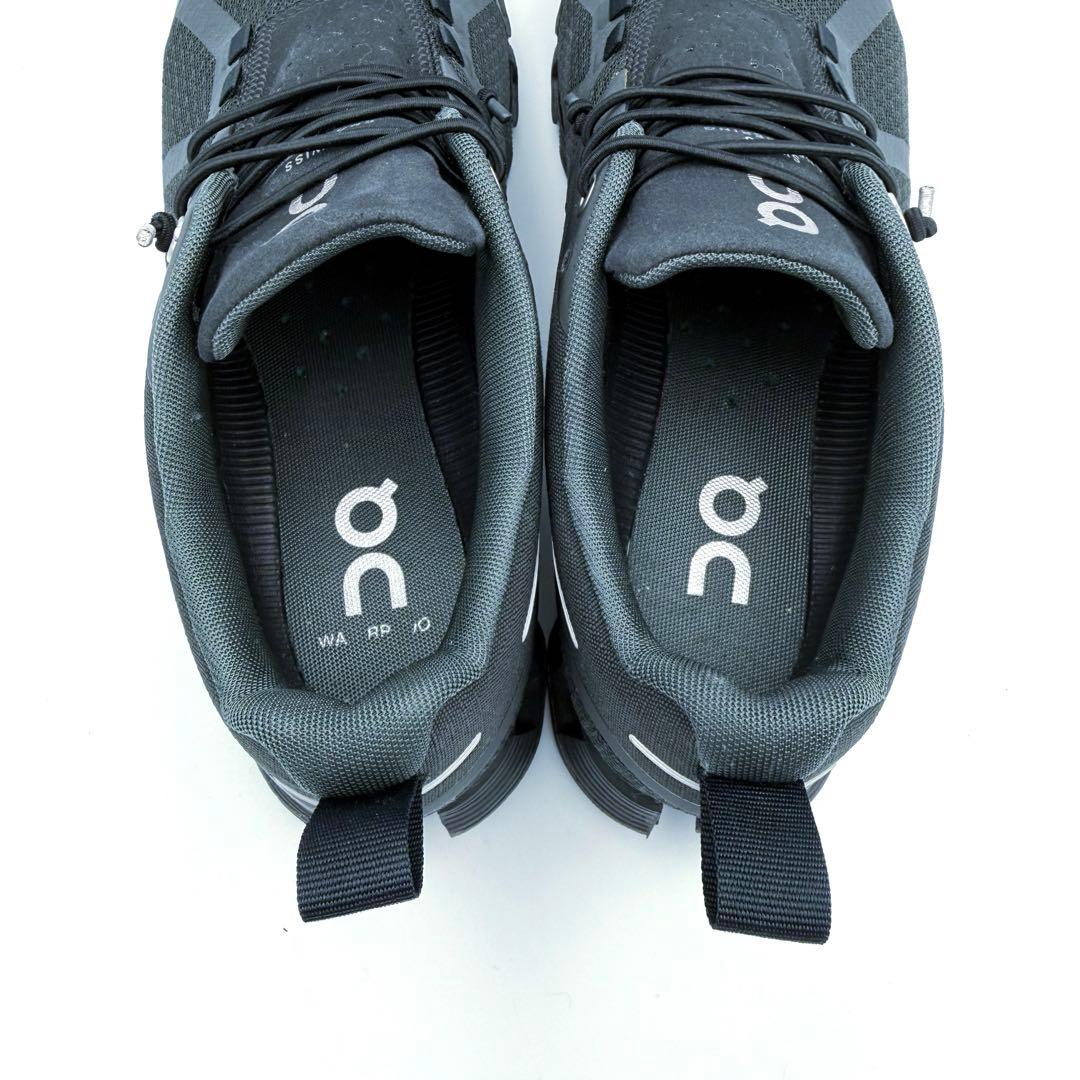 【極美品】オン クラウド ウォータープルーフ BLACK 軽量スニーカー