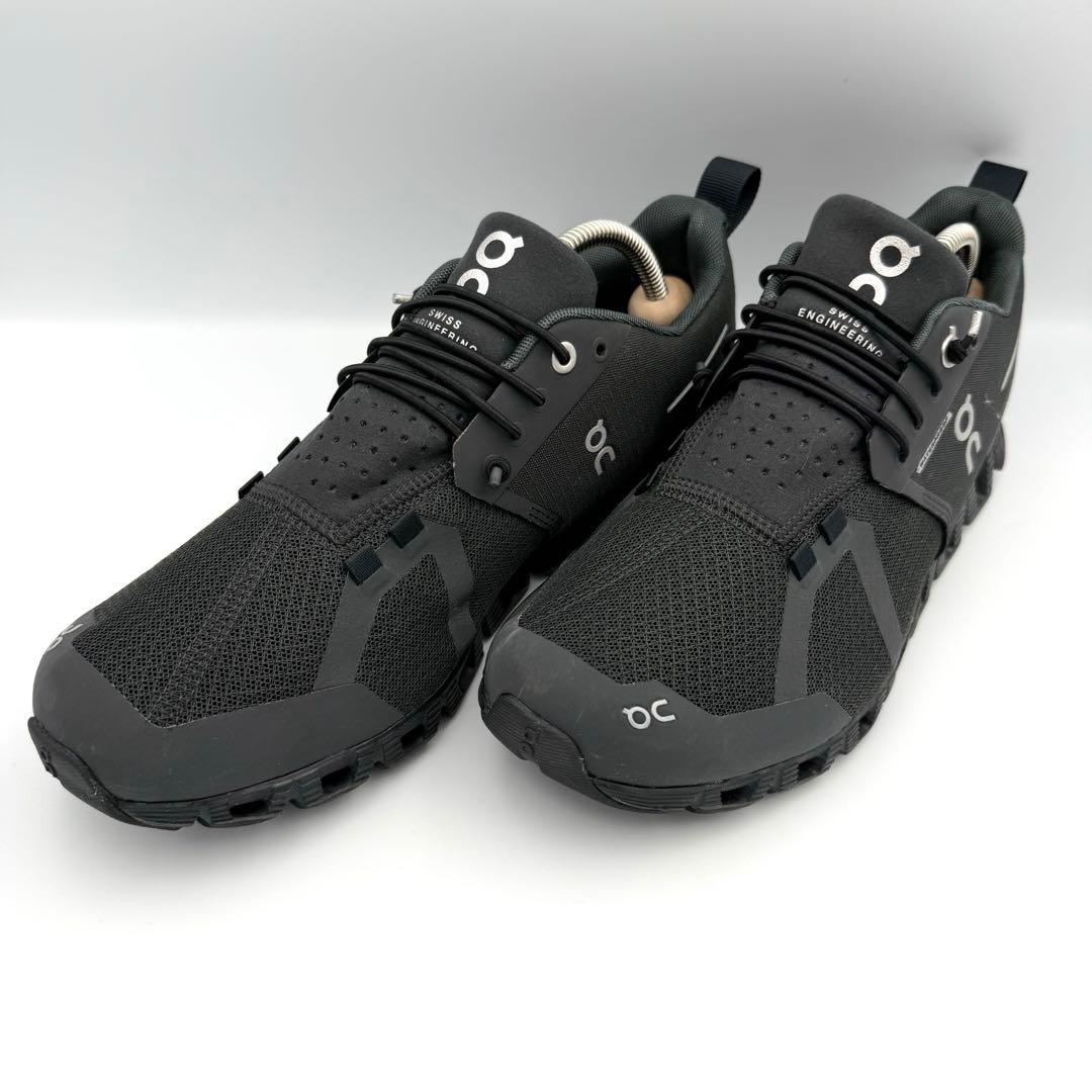 【極美品】オン クラウド ウォータープルーフ BLACK 軽量スニーカー