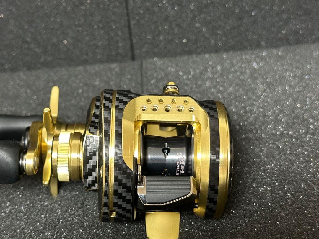 シマノ　21カルカッタコンクエスト101HG 美品