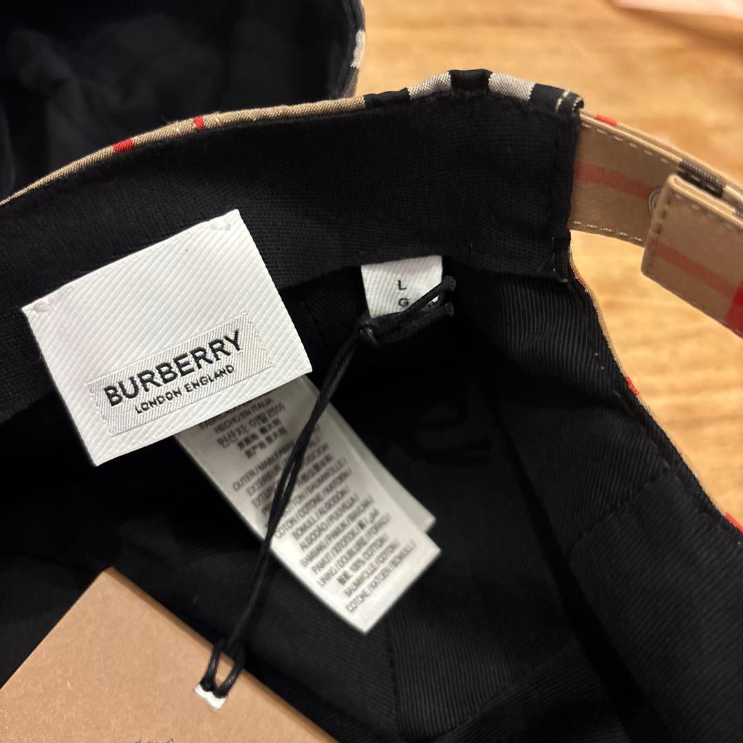 新品二つセット　Burberry バーバリー キャップ チェック　Lサイズだけ