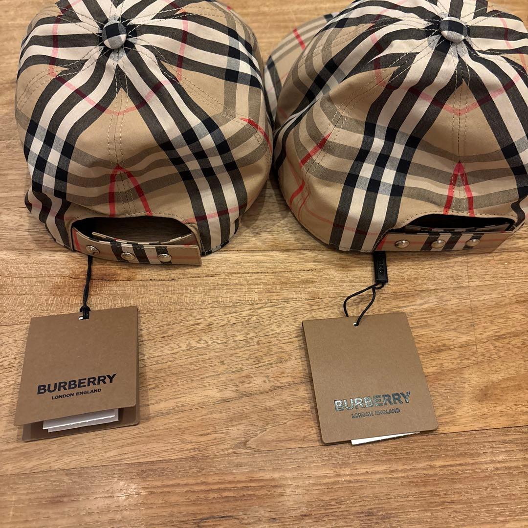 新品二つセット　Burberry バーバリー キャップ チェック　Lサイズだけ