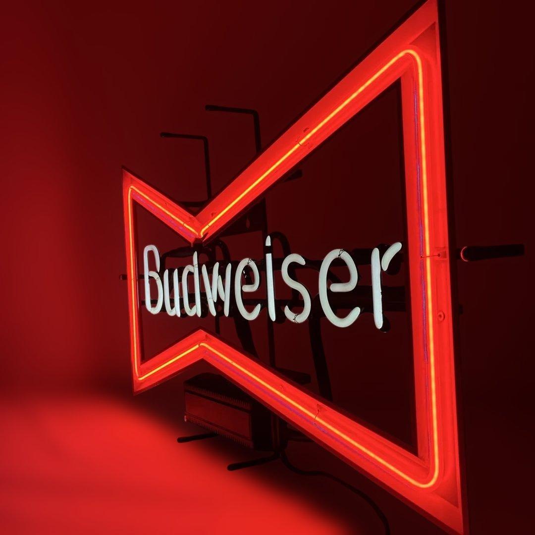 Budweiser バドワイザー　ネオンサイン