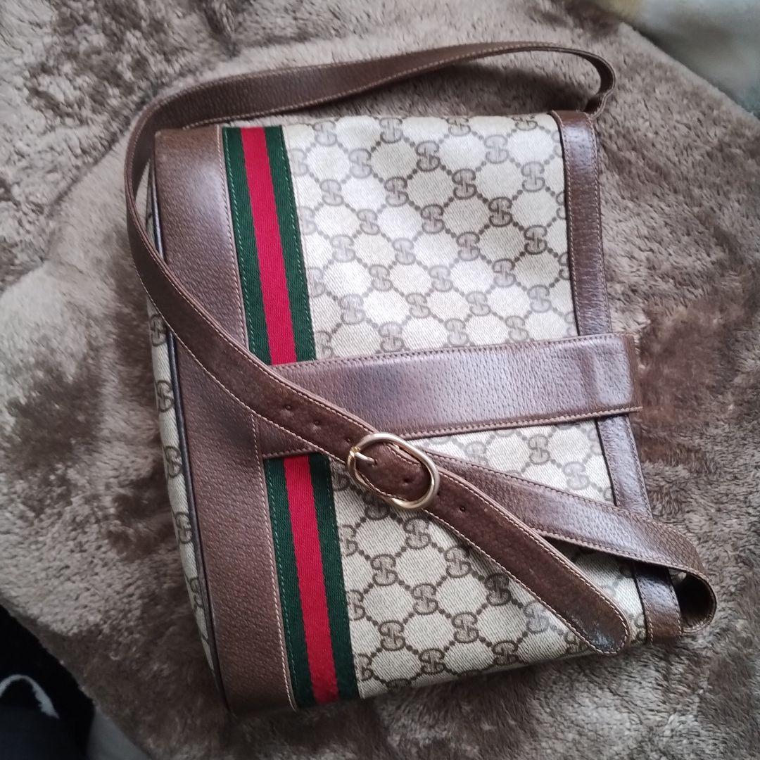 GUCCI GGキャンバス ショルダーバッグ