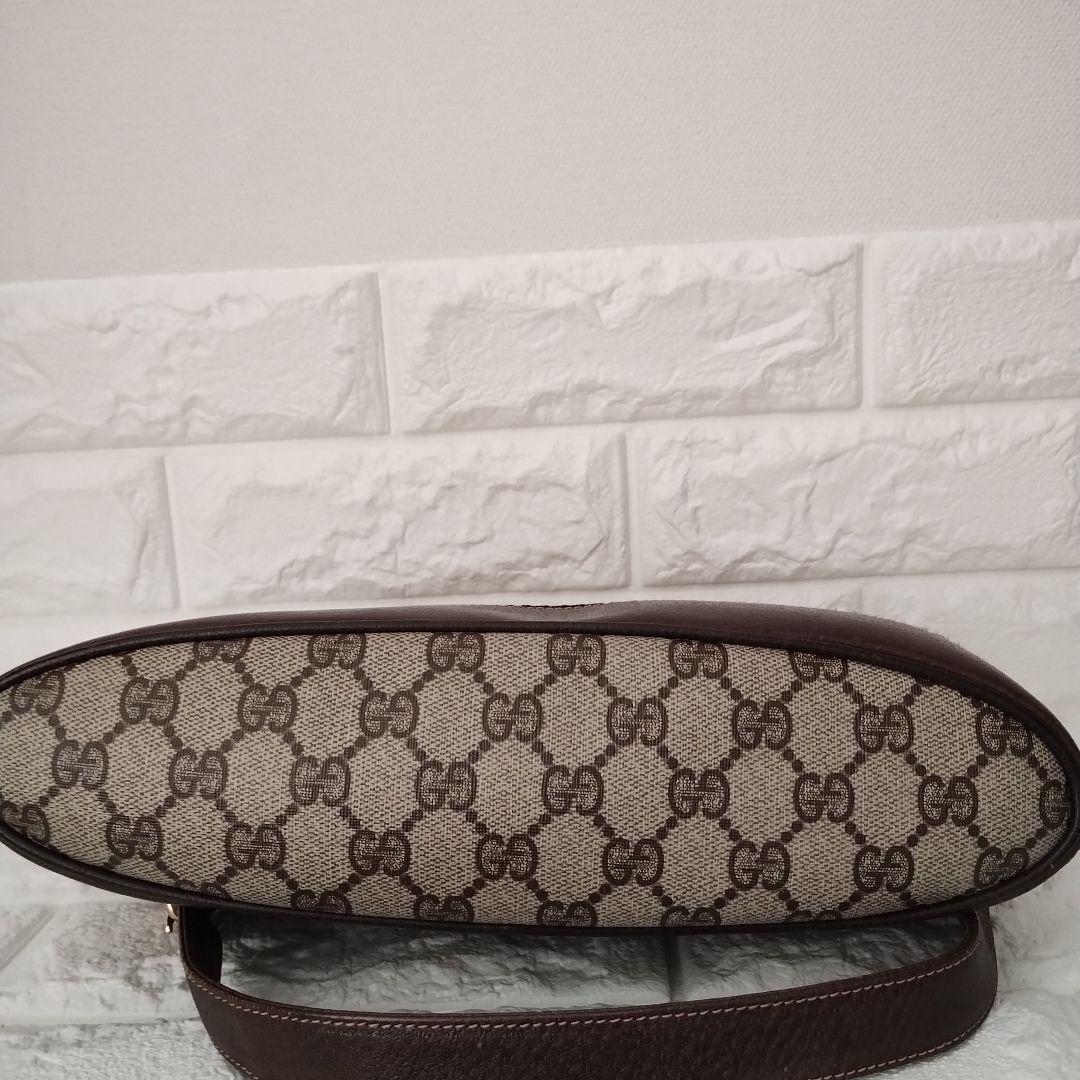 GUCCI GGキャンバス ショルダーバッグ