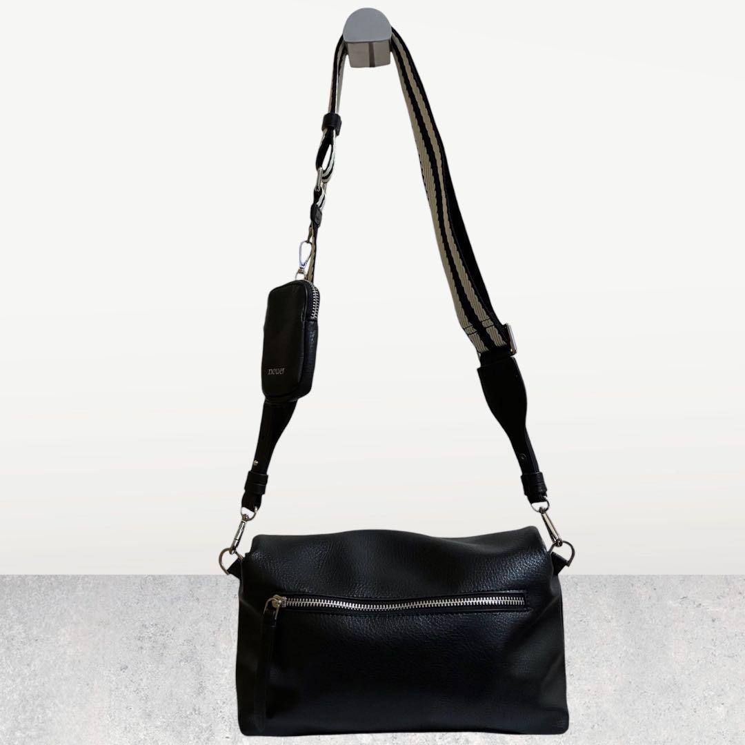 極美品/現行 nouer ヌエール ボトムエンボスロゴショルダーバッグ ポーチ