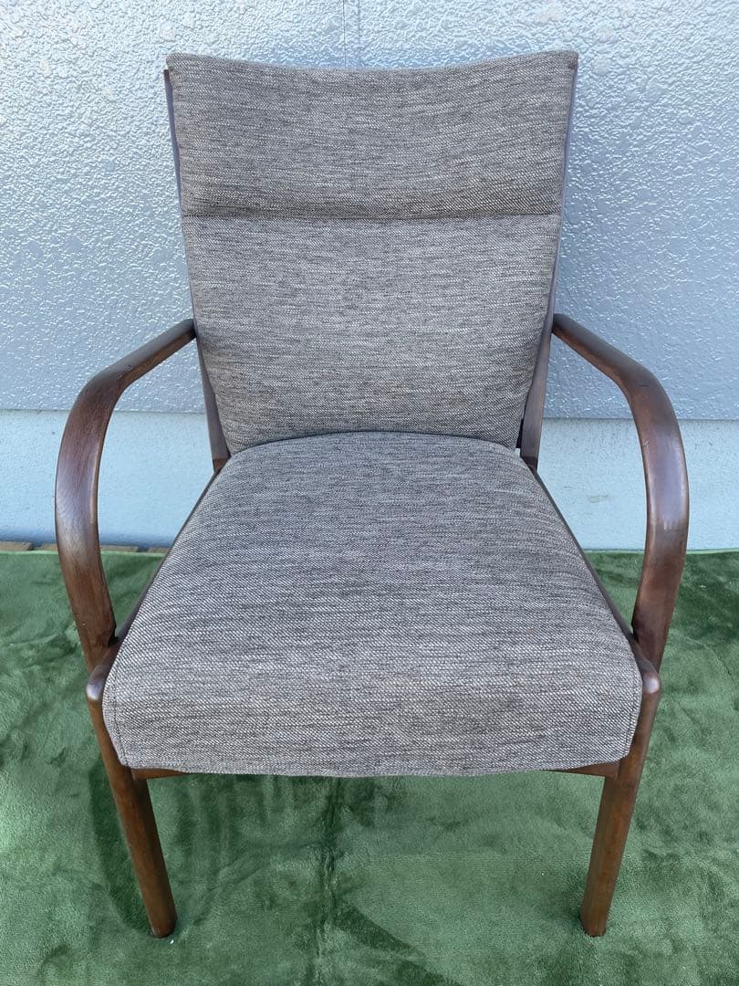 美品　ニトリ Nコレクション C-27M 肘付き　ダイニングチェア