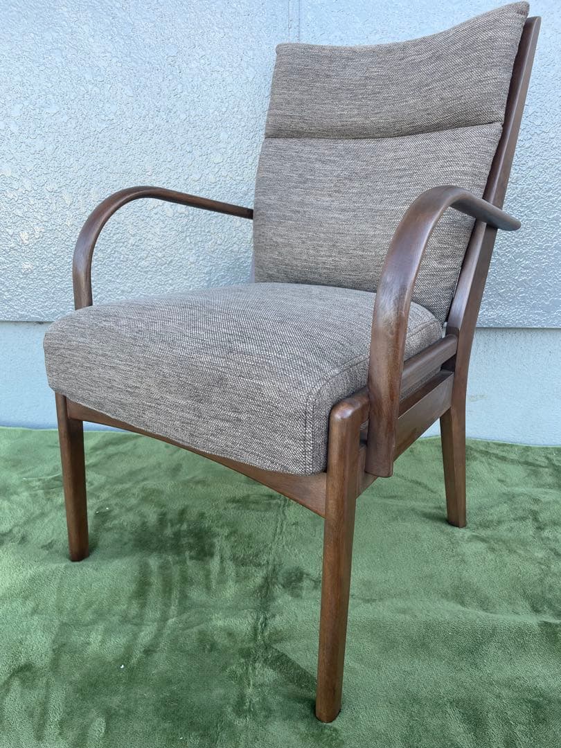 美品　ニトリ Nコレクション C-27M 肘付き　ダイニングチェア