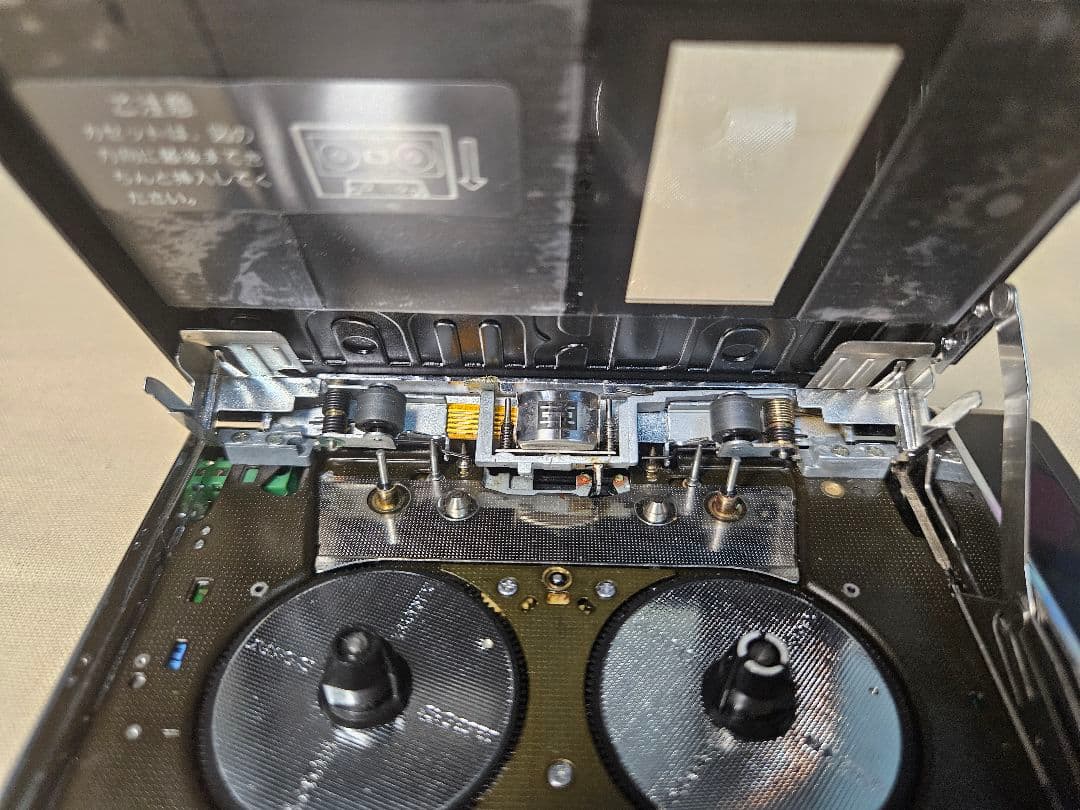 整備済み動作品　WM-103 カセットウォークマン　ポータブルプレイヤー