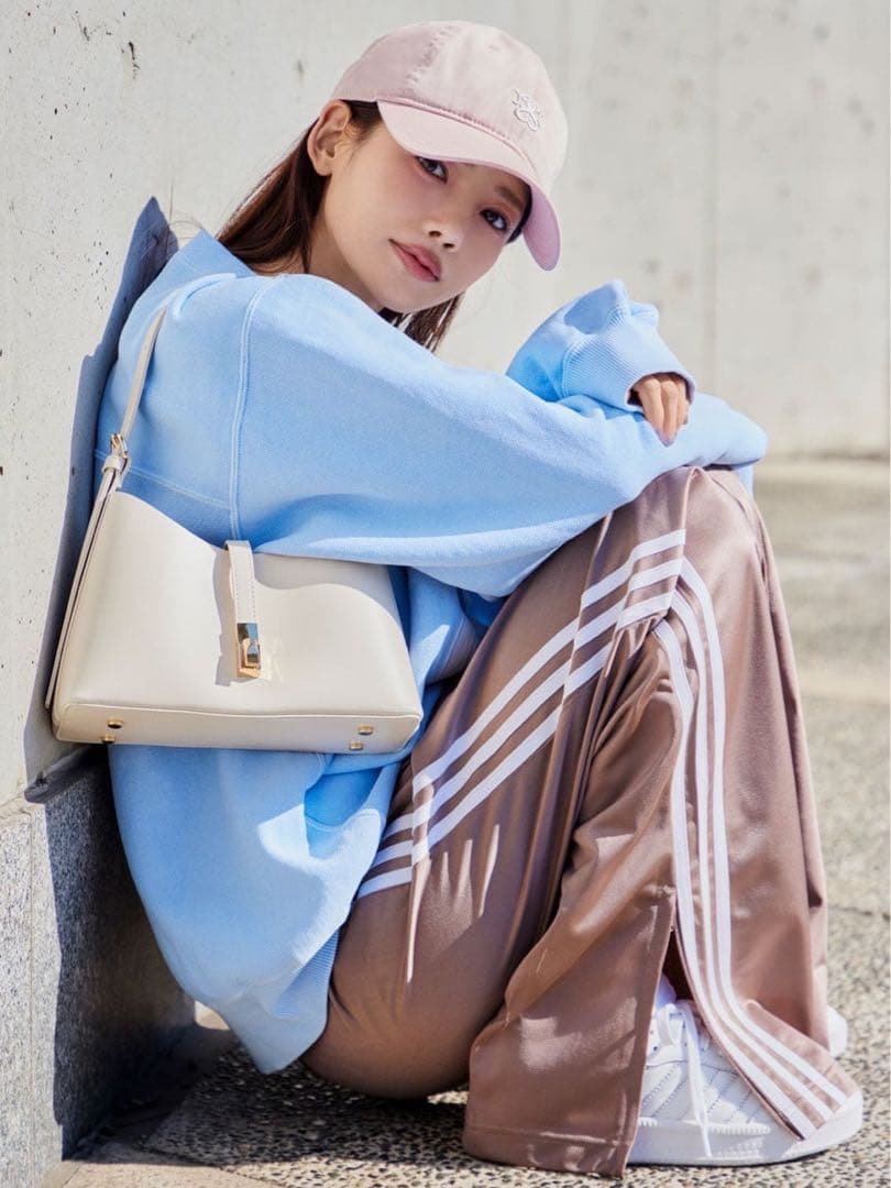 【adidas Originals】トラックパンツ