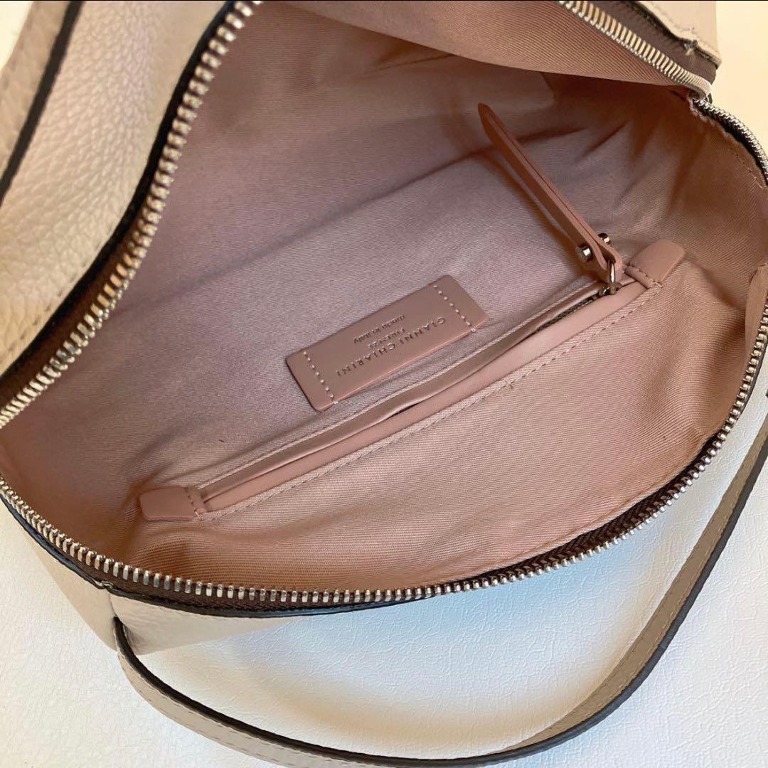 GIANNI CHIARINI アリファMサイズ（LAMB）ショルダーバッグ