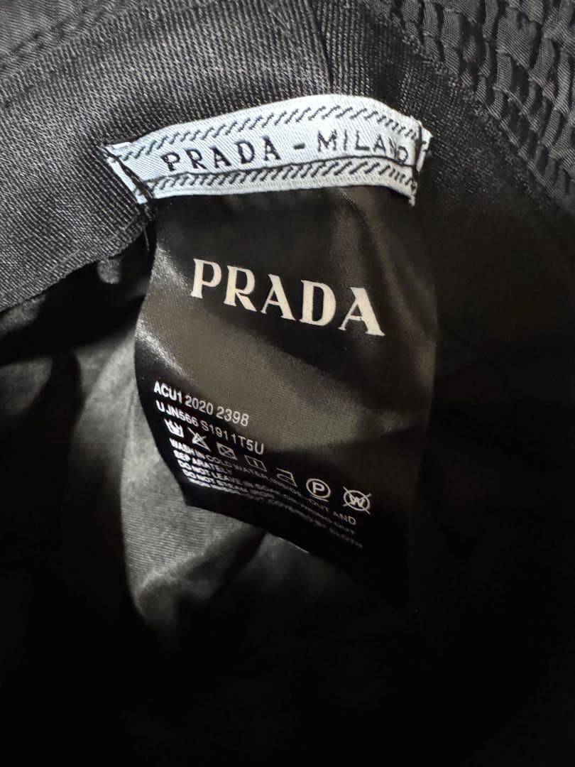 PRADA ブラック バケットハット M