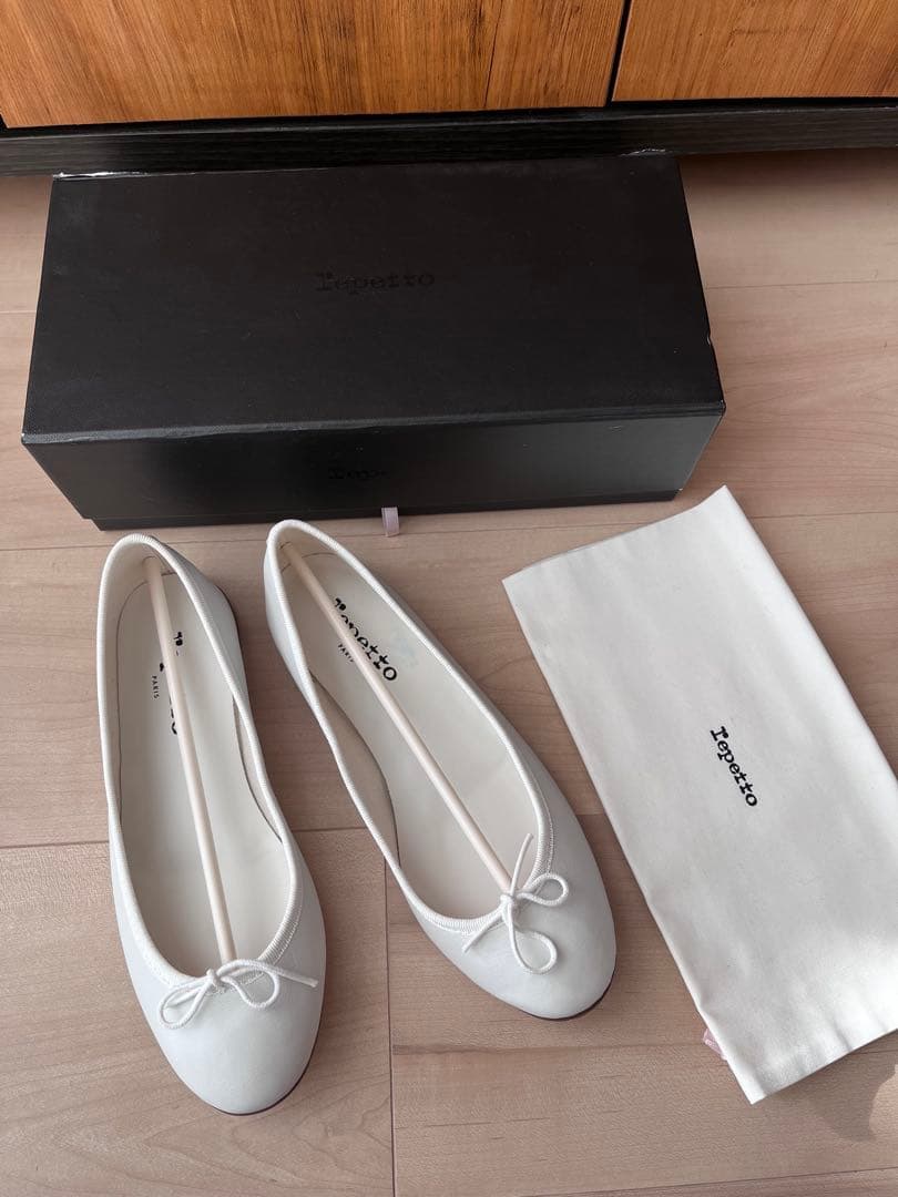 【新品未使用】Repetto ホワイトバレエシューズ 37