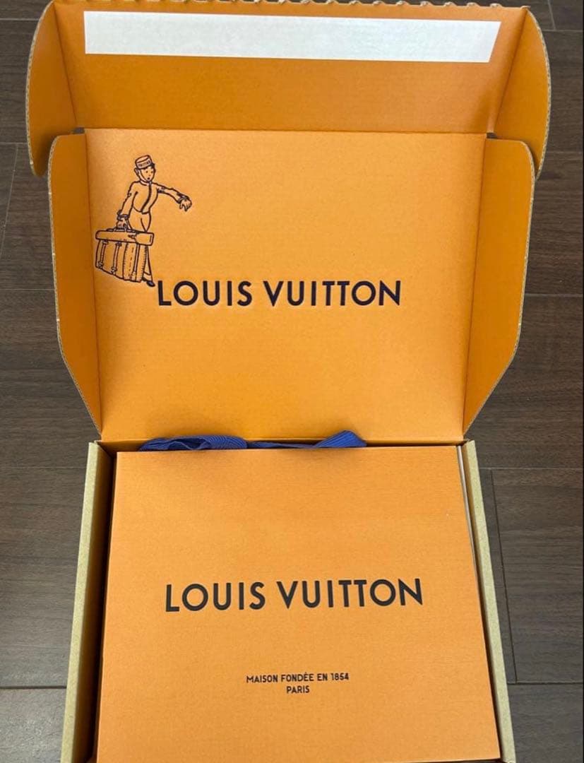Louis Vuitton ポルトフォイユ・ヴィクトリーヌ