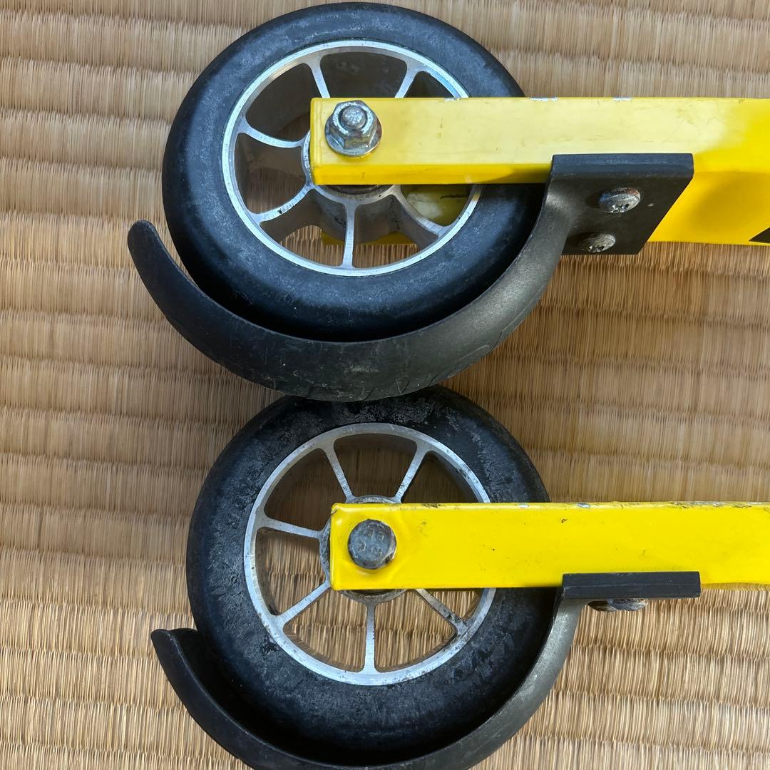 SWENOR SKATE イエロー　ローラースキー