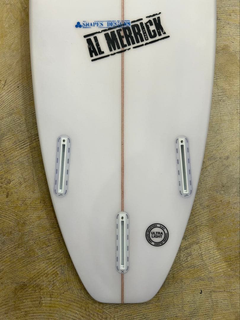 t*o様 アルメリック CI PRO 2024 中古 5’9” 25.5L 美品