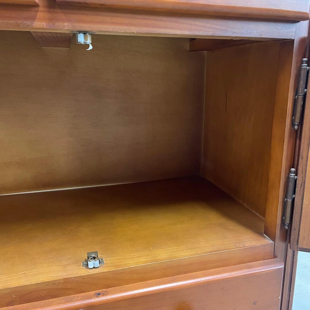 北欧カントリー＊花柄タイル 木製キャビネット　バレンシア風