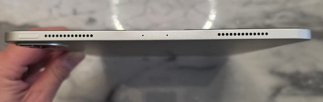 【美品】Apple iPad Pro 11インチ 第2世代 128GB シルバー