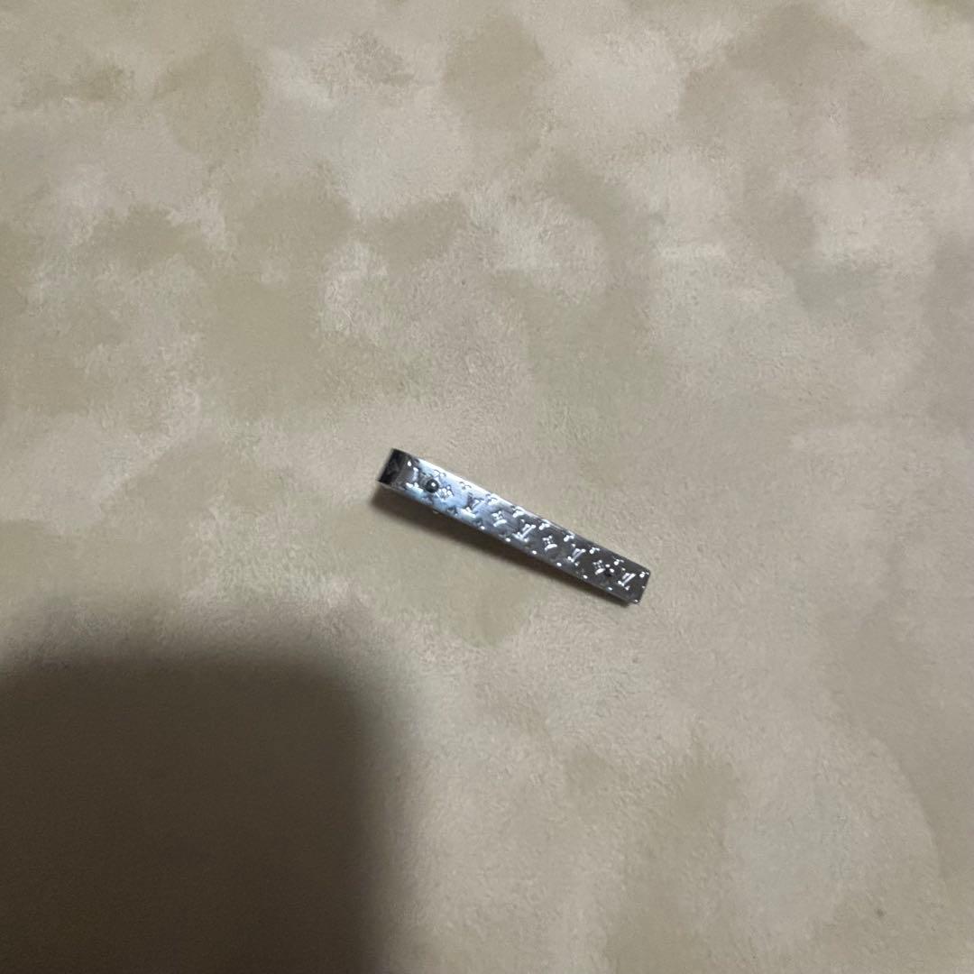 ルイヴィトン M00703 ネクタイピン モノグラム　値下げコメント下さい