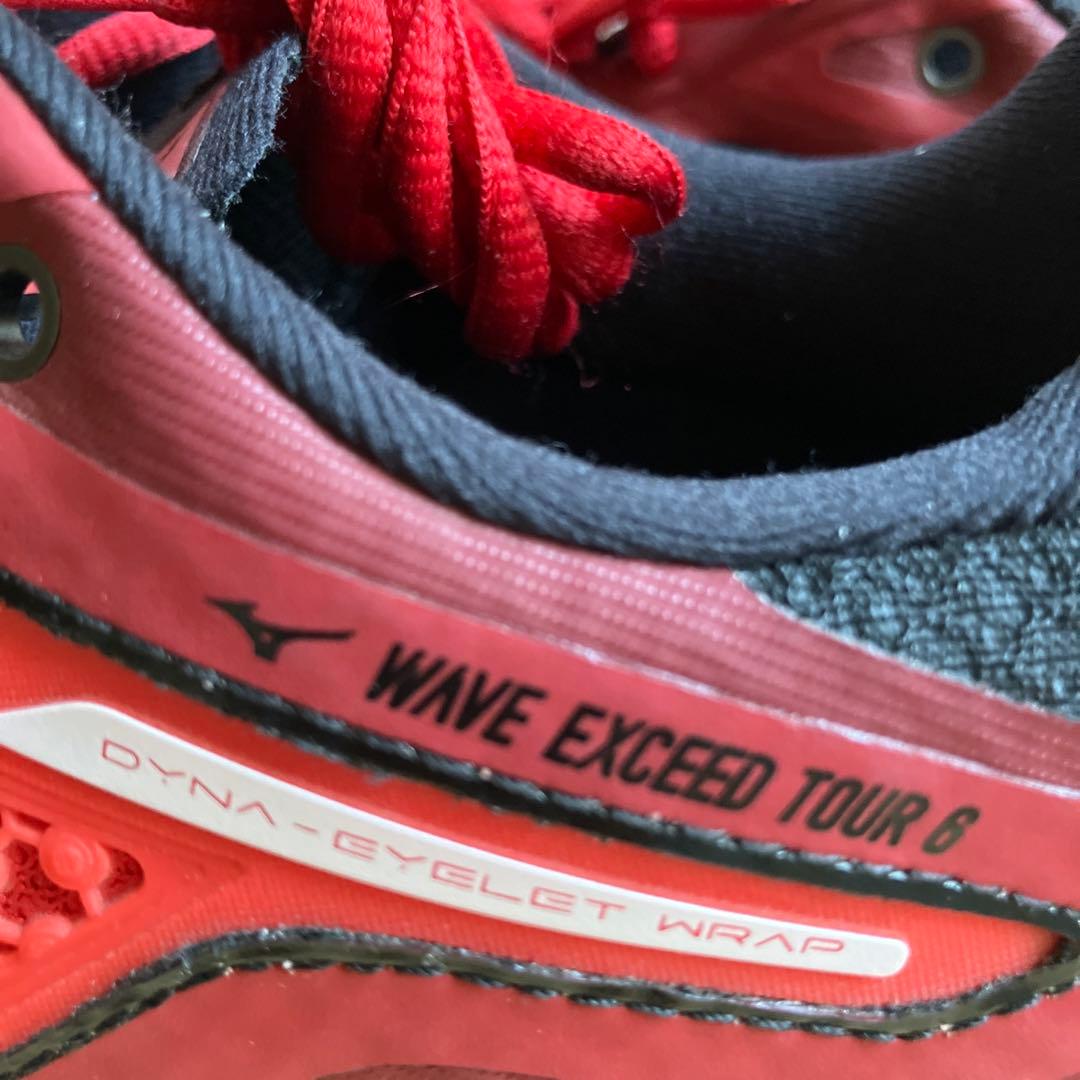 美品 ミズノ ウエーブエクシードツアー 6 テニスシューズ 即日 26cm