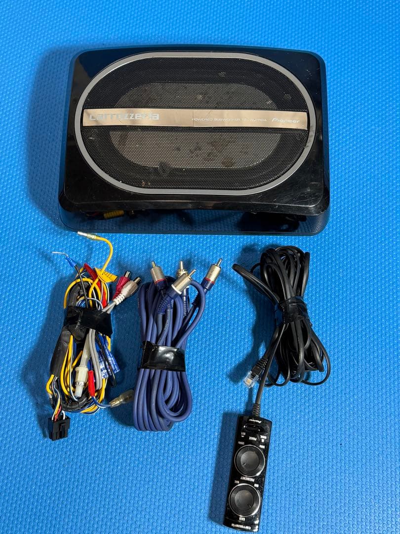 カロッツェリア　サブウーファーTS-WX110A