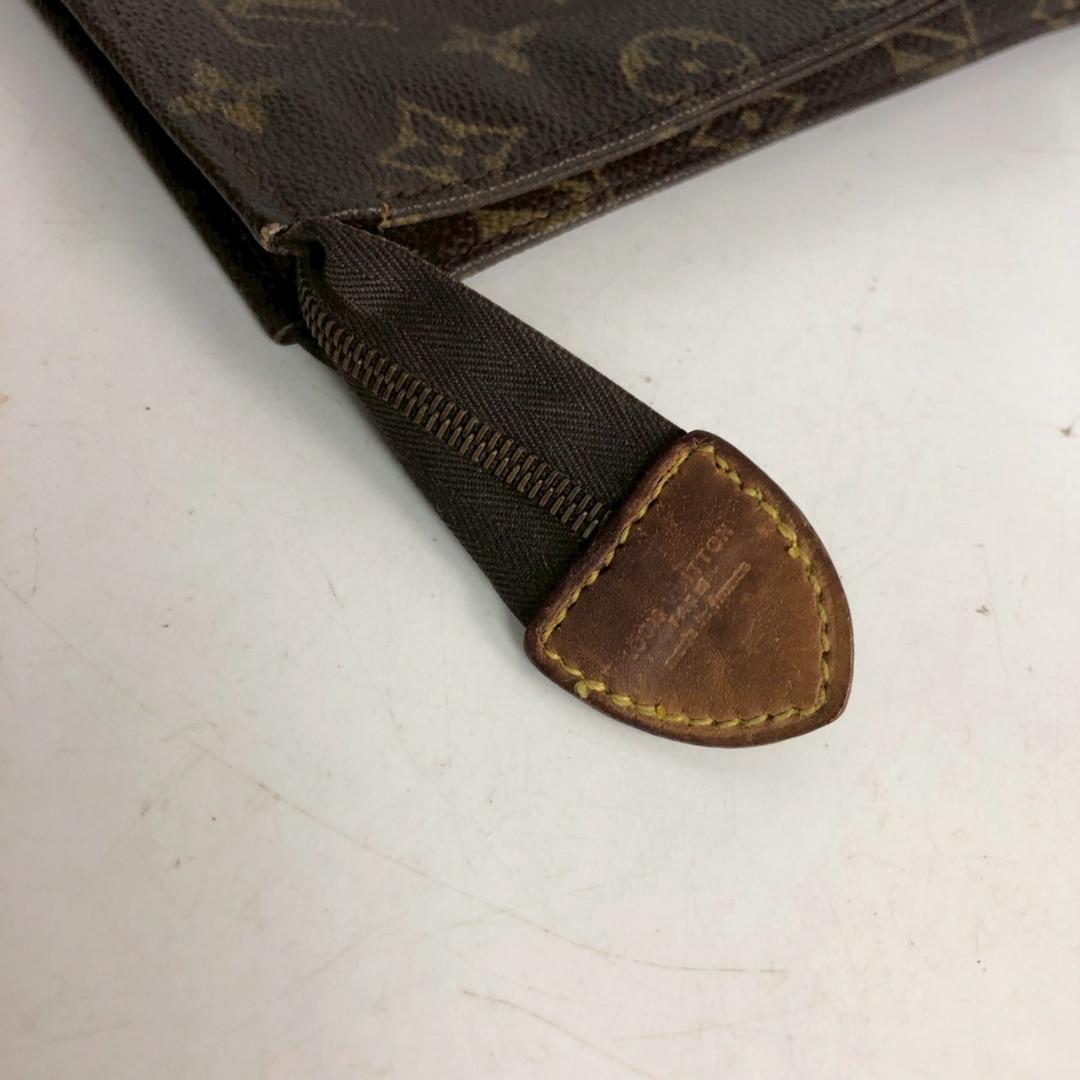 LOUIS VUITTON ルイヴィトン ポッシュトワレ モノグラム クラッチ