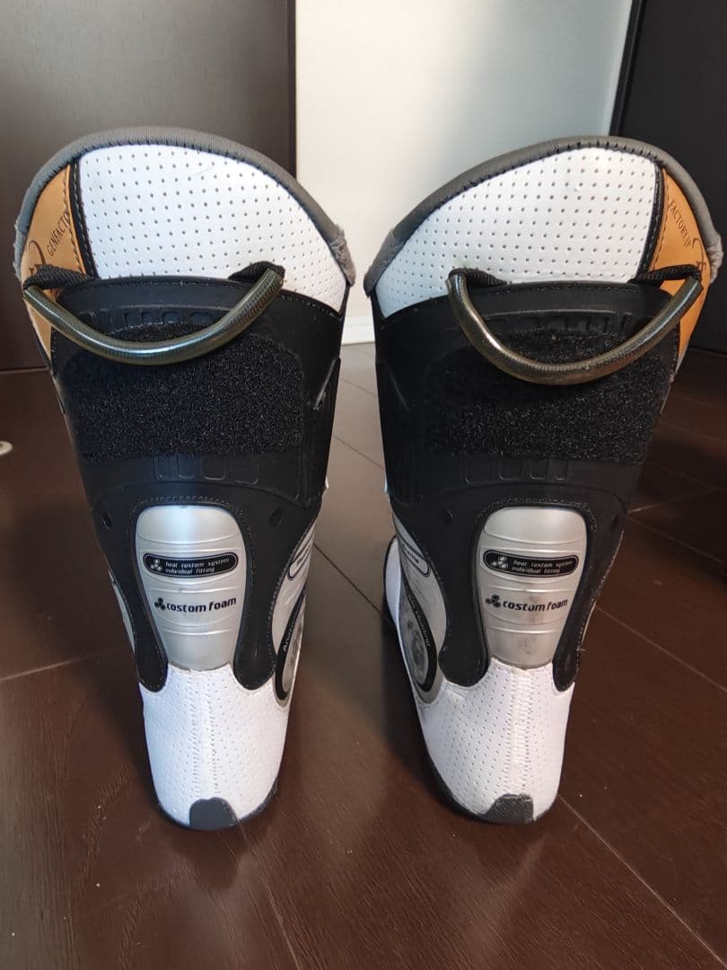 Bumps 9 モーグル用スキー靴 紫