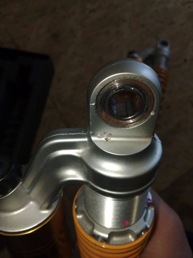 Öhlins サスペンションショック オレンジ/シルバーホンダCB1300