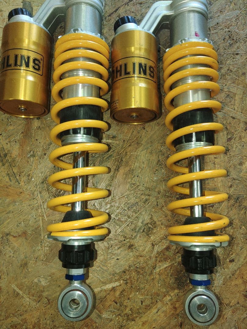 Öhlins サスペンションショック オレンジ/シルバーホンダCB1300