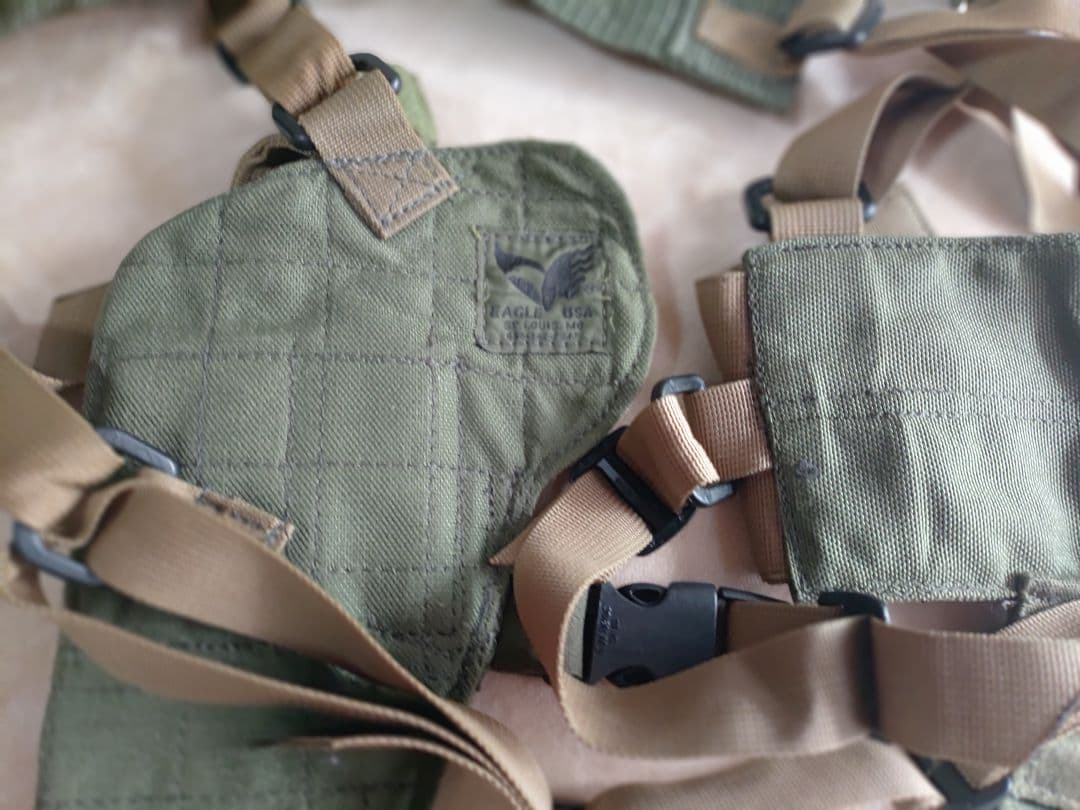 イーグル。EAGLE製品。ハーネスホルスター。自衛隊。米軍。サバゲーコスプレ。