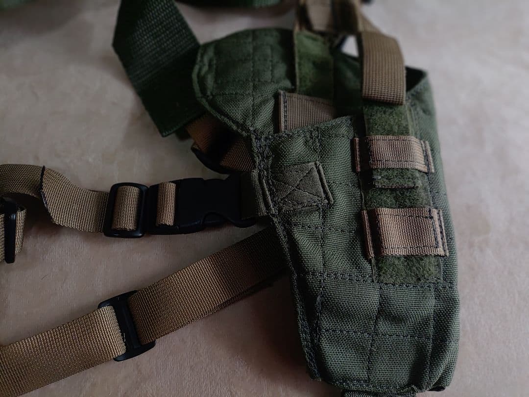 イーグル。EAGLE製品。ハーネスホルスター。自衛隊。米軍。サバゲーコスプレ。