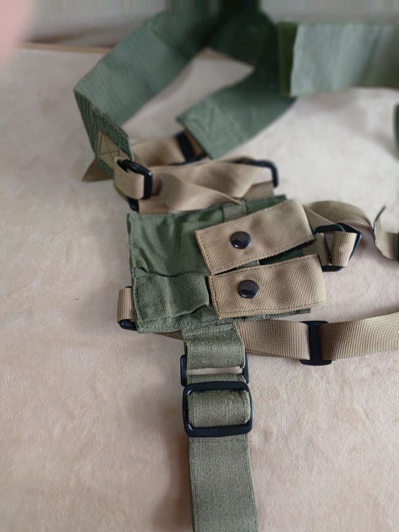 イーグル。EAGLE製品。ハーネスホルスター。自衛隊。米軍。サバゲーコスプレ。