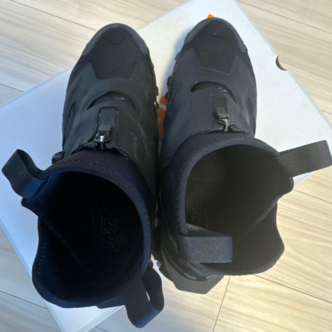 リーボック インスタポンプフューリー ミッド　黒　25.5センチ