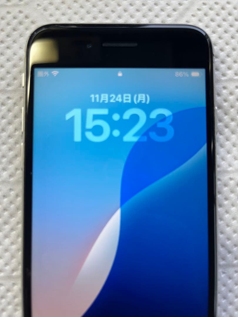iPhone SE 第２世代　本体　64GB 箱有り
