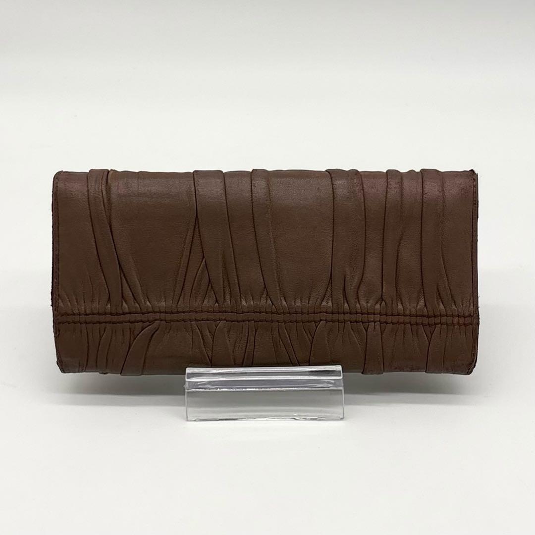 【美品】 付属品完備 PRADA レザー ギャザー 長財布 ロゴ金具 ベージュ