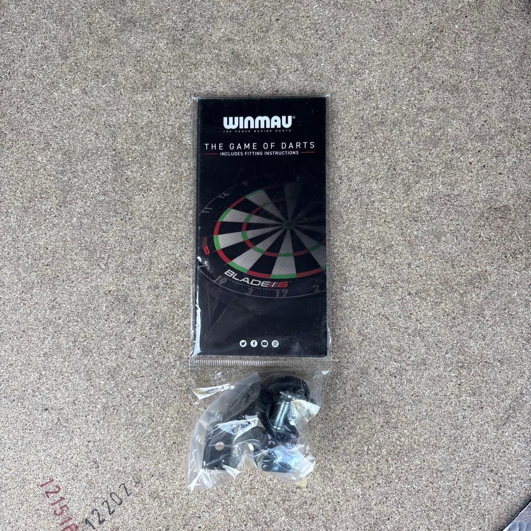 じ*ん様 WINMAU BLADE6 ダーツボード　未使用、極美品。