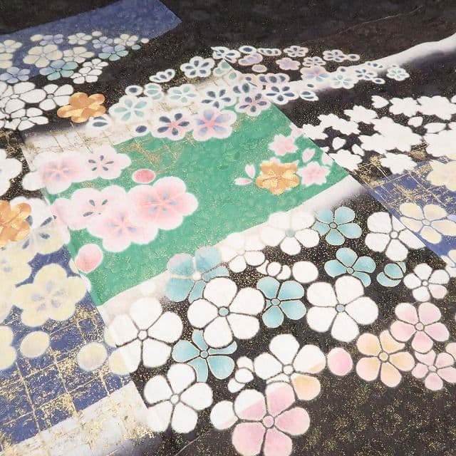 ｍ1972＊美品 正絹 金通し 金駒刺繍 桜 手縫い仕立て 振袖・襦袢2点セット