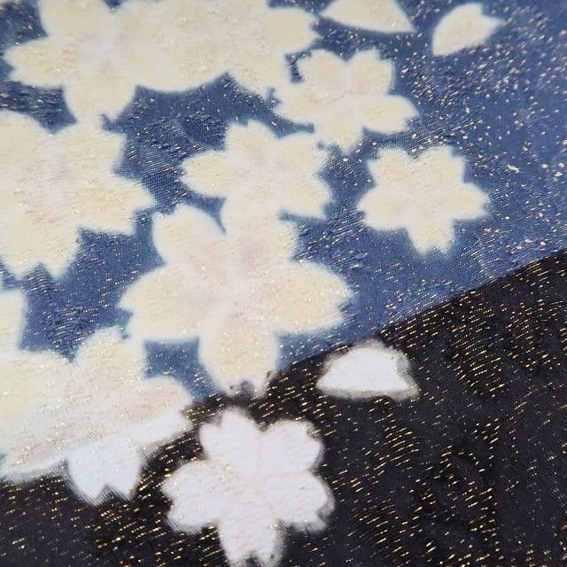 ｍ1972＊美品 正絹 金通し 金駒刺繍 桜 手縫い仕立て 振袖・襦袢2点セット